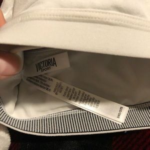 Victoria's Secret Intimates & Sleepwear - Victoria’s Sport knockout bra 34D Victoria's Secret Intimates & Sleepwear - Victoria’s Sport knockout bra 34D